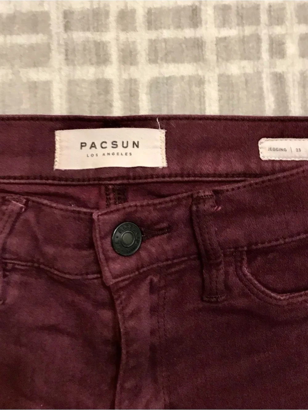 PacSun Burgundy Low Rise Skinny Jeans Size 23/00